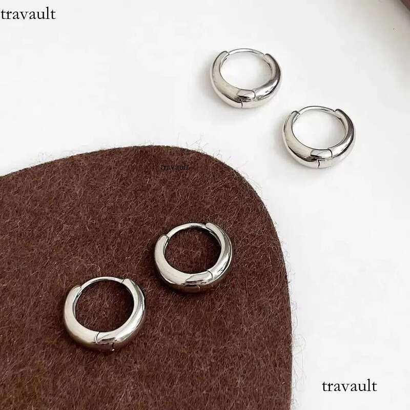 DHCollections Trends Minimalist French Hie Quality PVD Gold Plated Stainless Steel Hoop Earrings for Women Girls