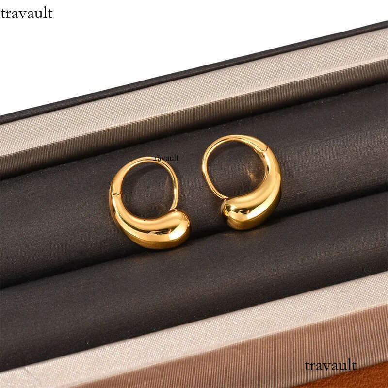 Minimalist Design Stud Pea Ear Buckle Earrings French Hepburn Style Ins Niche Temperament Commuter Mini Fashion Jewelry