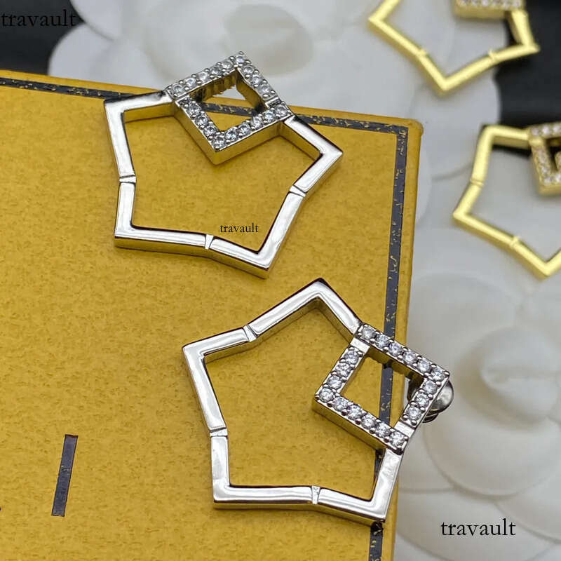 Designers Dia Stud Earrings Exquisite Ladies Letter Studs Earring Womens 14K Gold Sliver Earing Fashion Social Party Jewelry BSD2407042