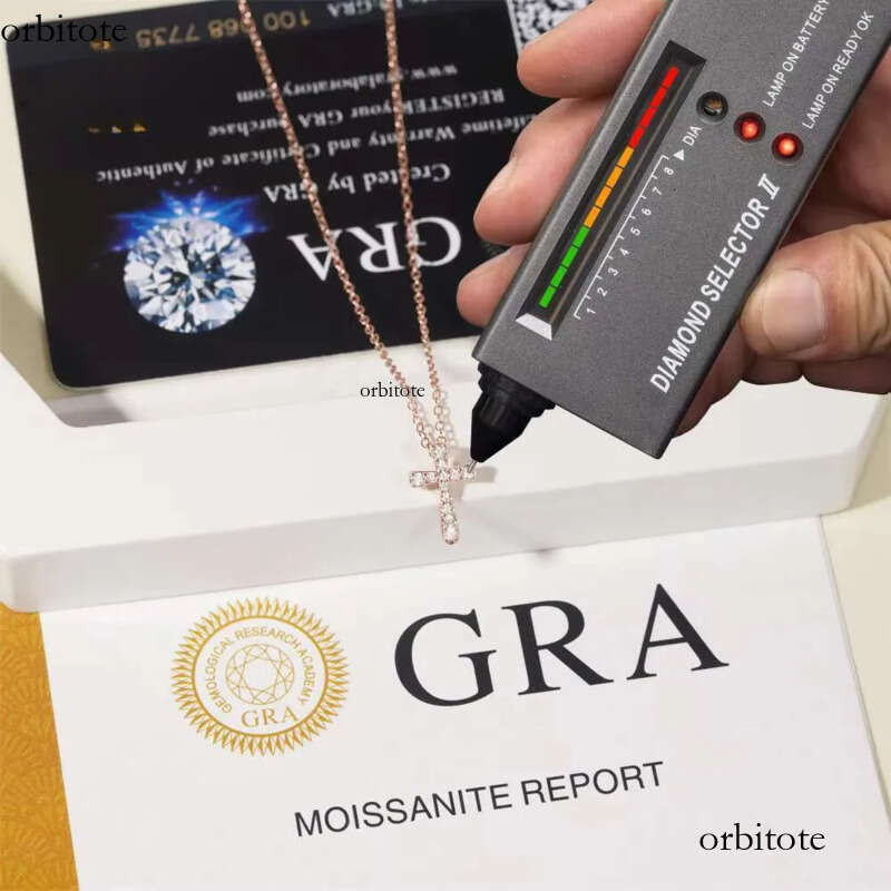 Pure Sterling Sier Jewelry Iced Out Design Moissanite for Women Wedding Gift Bling Cross Necklace bb