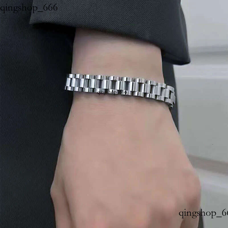 High end neutral new fashion stainless steel strap bracelet multifunctional non fading wristband jewelry 40