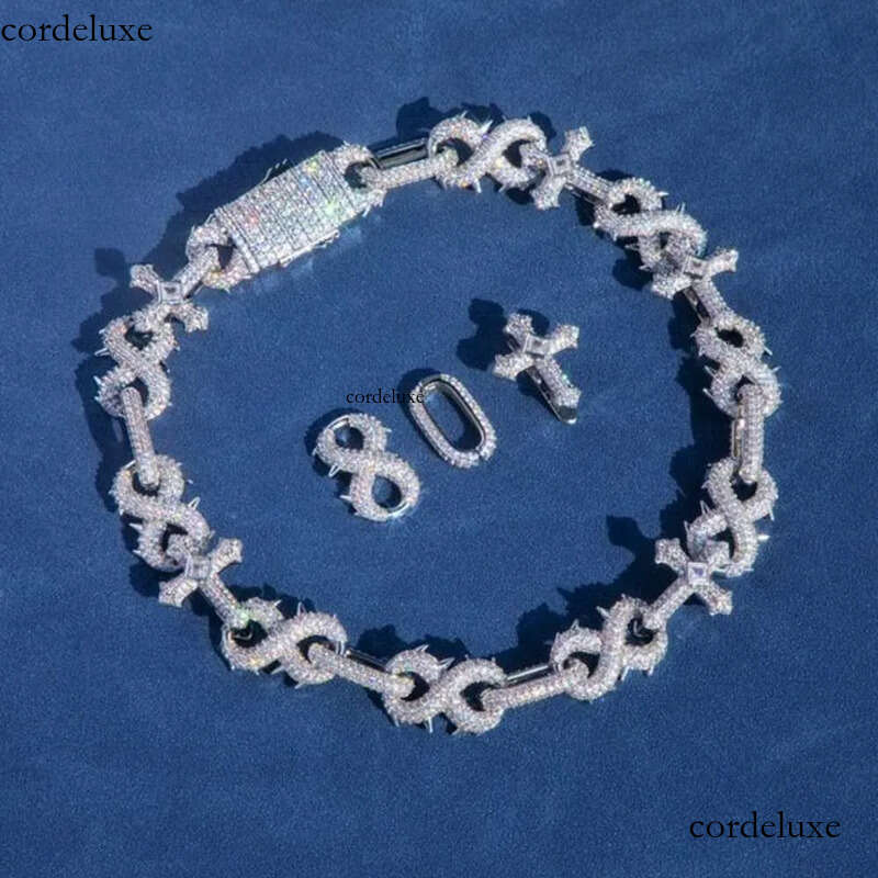 Infinity Cross Iced Out Moissanite Dia Spikes Cuban Link Chains Necklace for Mens Sier Jewelry f3