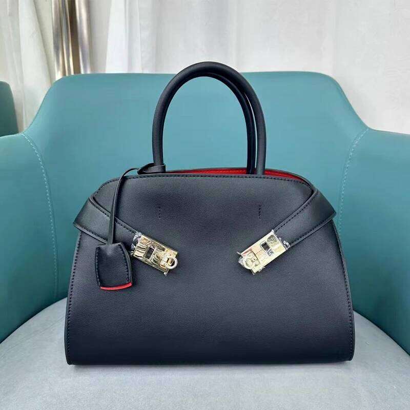 Hot Selling Genuine Handbag Hug Pillow Top Layer Leather Advanced Feeling New Model Fashion Temperament Boston Bag Designer Bags