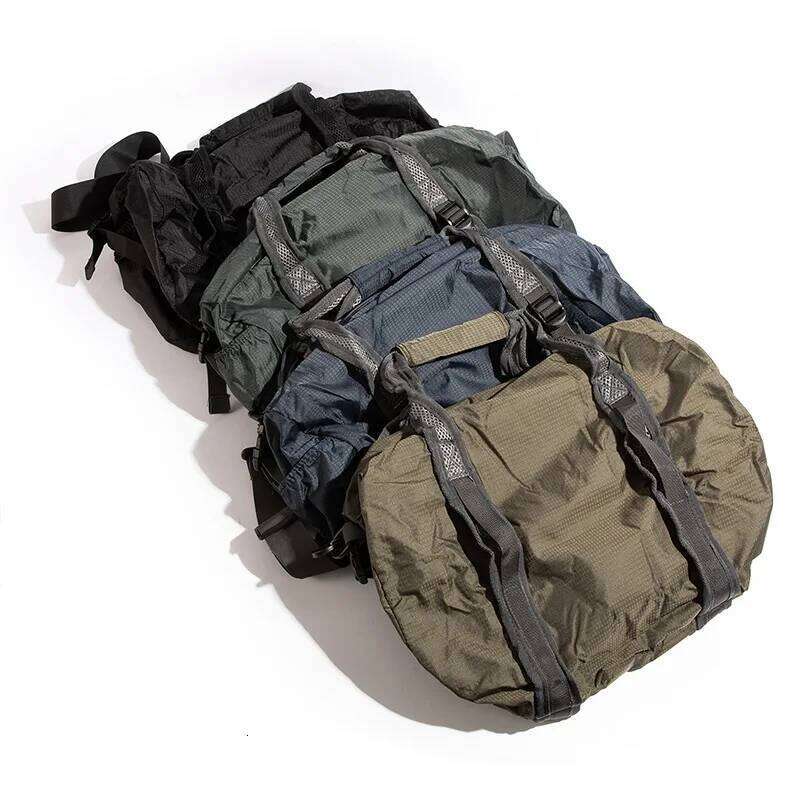 Designer Luxury Streetwear Portable Light Stowable Nylon Waterproof Shoulder Outdoor Travel Cross Man Bag School Duffle Bags