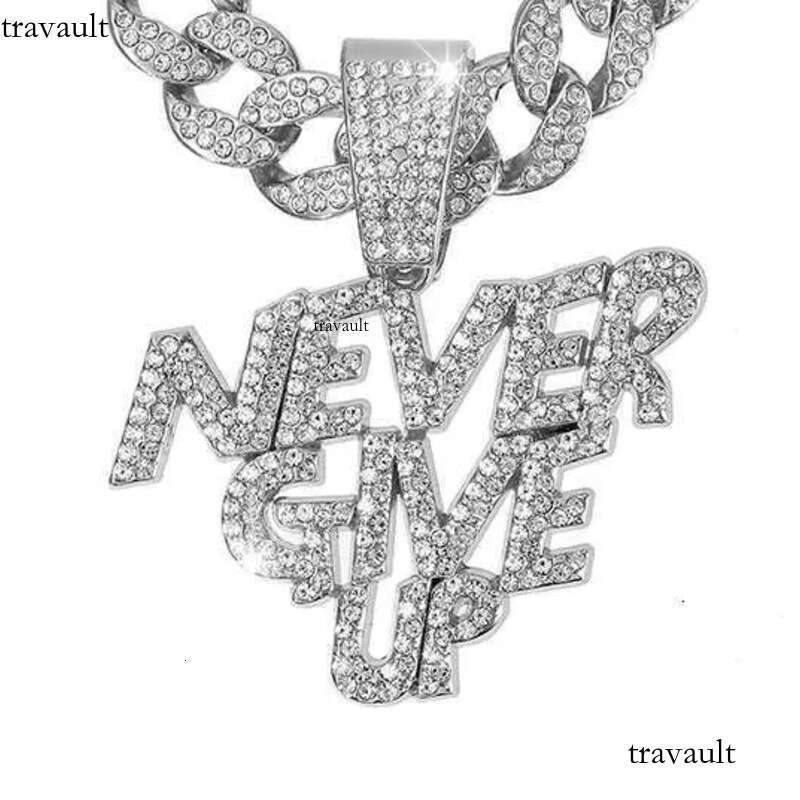 DHCollection Unisex Hip Hop Never Give up Pendant with Cuban k Chain Gold and Sier Plated for Gift or Party