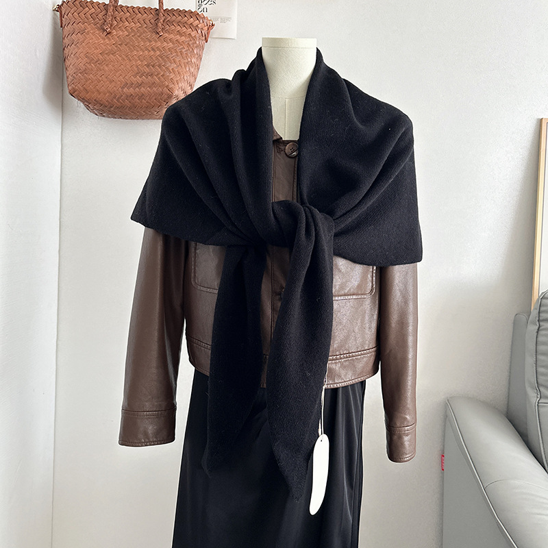 Free Shipping Wool And Triangle Shawl For Autumn And Winter Warm Solid Color Simple High Sense Of Scarf Scarf 2025s hot