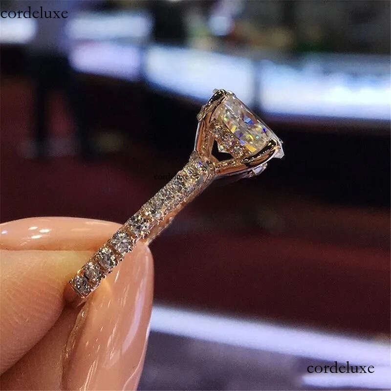 Designer ring Womens Dia Ring Romantic Shining Round Stone Wedding Bridal Fashion Jewelry Engagement Rings For Women c8
