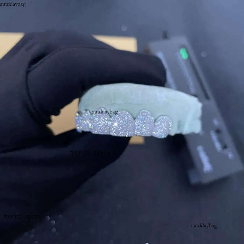 Custom Made Hip Hop Iced Out Sterg sier Jewelry Permanent Cut VVS Moissanite Dias Teeth Mouth Grillz