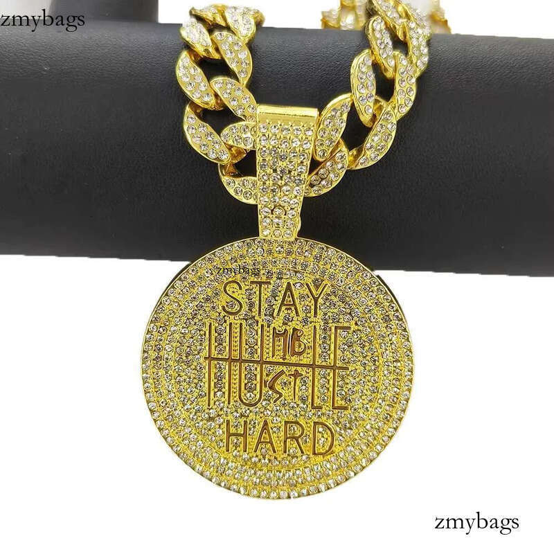 DHcollections Miami Chain Necklace With Pearl - Alloy Pendant For Various Ocns