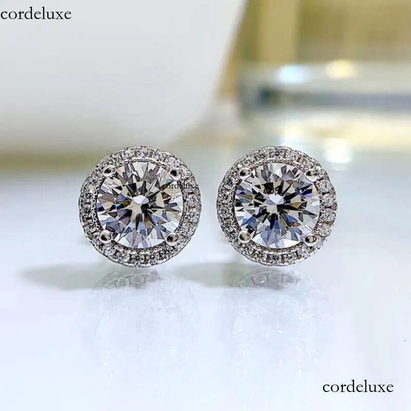 Ins Top Sell Stud Earrings Moissanite Dia Simple Fashion Jewelry Round Cut Gemstones Party High Quality Eternity Classical Women Circle Earring Gift 2