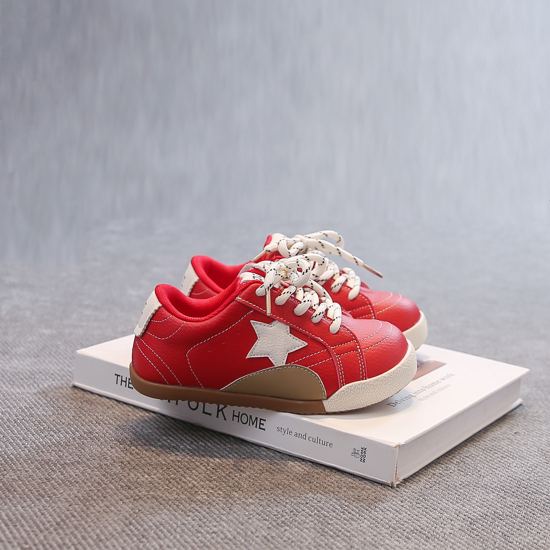 Fashionable Low Cut Breathable Height Increasing Fashion Designer Designer Shoes Soft Soled Sports Shoes Autumn New Luxury Shoes Men's And Women&