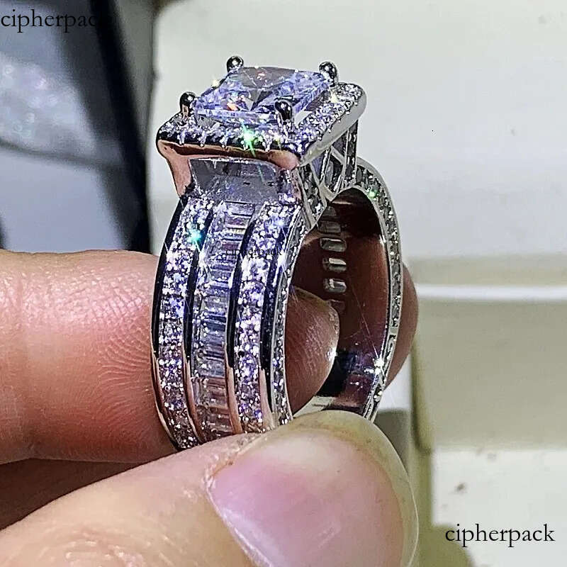 Rulalei Stunning Jewelry Sterling Sier Princess Cut Full White Topaz CZ Dia Promise Women Wedding Band Ring For Lover Gift cc