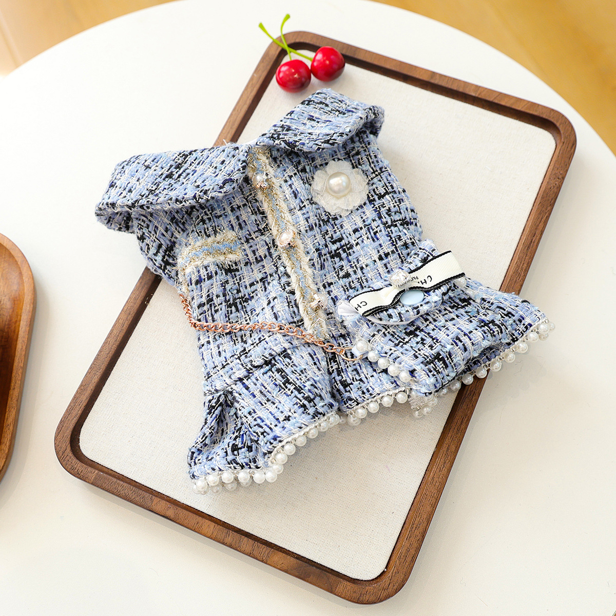 K3104 Pet dress with backpack, autumn and winter clothes for puppies and cats, can hold snacks and toys, small Chanel style imitation tweed fabric