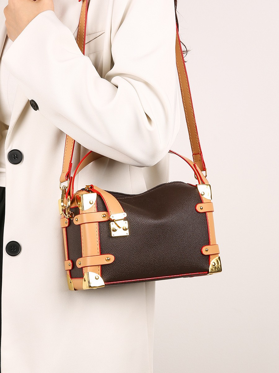 free shipping hot designer bag New casual and fashionable box bag, versatile single shoulder cross body bag for women coffee