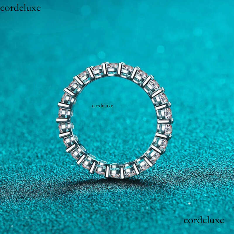 Band COSYA 22 Ct Full Moissanite Row for Women Sterg Sier D White Gold Dia Rings Eternity Wedding Fine Jewelry AA230417 18