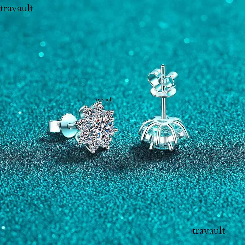 DHcollection S Sterg Sier Plated Snowflake Pt950 Gold Earring Round Cut 1-2 Carat Moissanite Women Earrings Wholesale