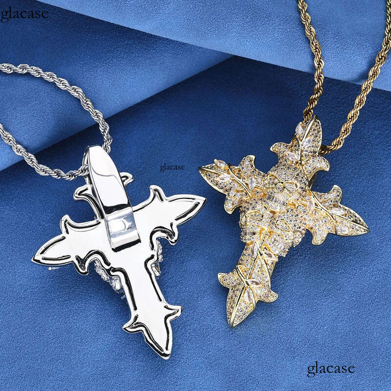 Factory wholesale new Hip hop skull cross pendant S sier moissanite mens necklace accessory e6