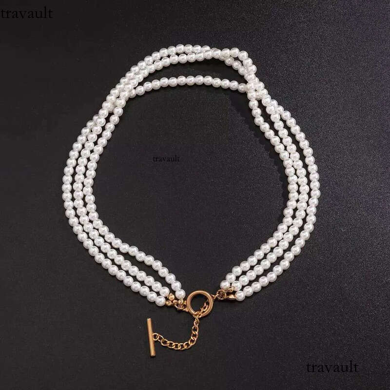 DHCollections Knot simple bead necklace, collar pearl necklace