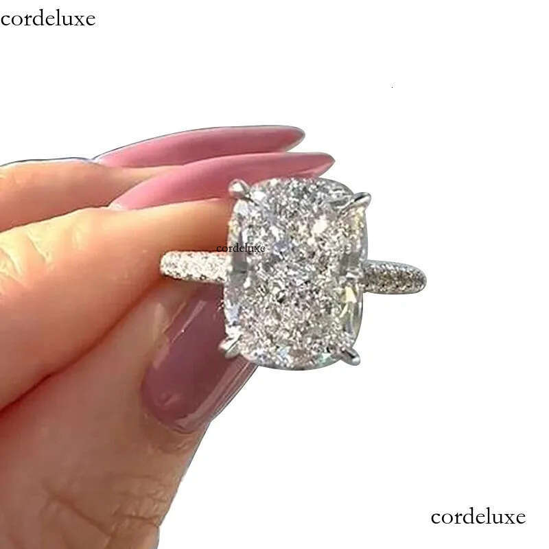 2024 Popular Gorgeous For Women Sparkling Jewelry Sterling Sier Lagre Cushion Shape 5A Zircon CZ Dia Elegant Party Female Wedding Ring Gift 1b