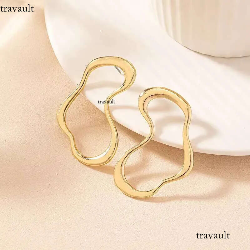 DHCollections Trend Metal Geometric Heart shaped New Design Irregular Simple Earrings Women's Fashion Accessories Gifts 2025