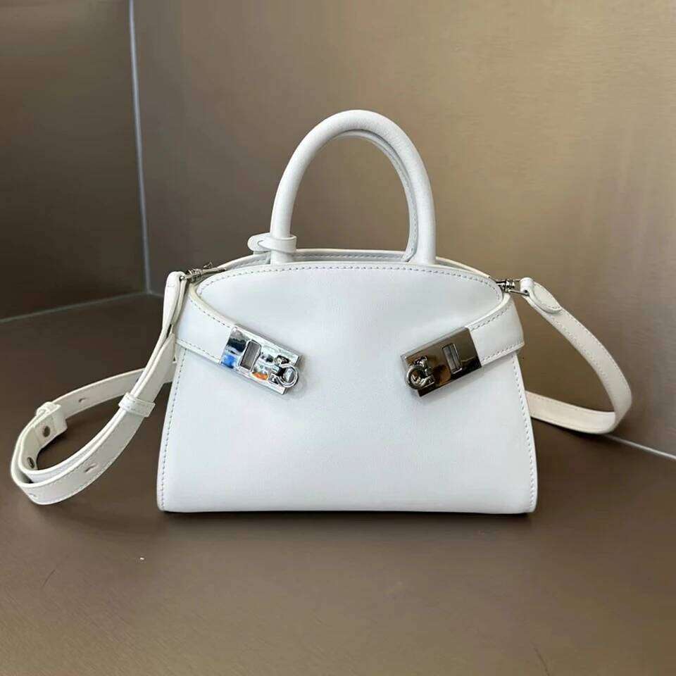 Designer Bags Genuine Handbag Hug Pillow Top Layer Leather Advanced Feeling New Model Fashion Temperament Boston Bag Hot Selling