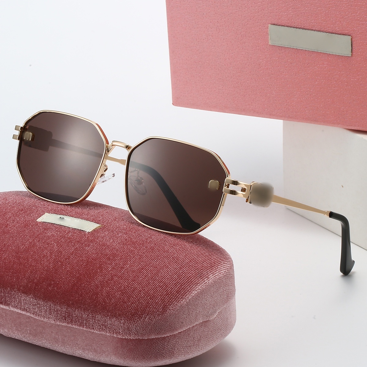 new fashion sunglasses designers luxury sunglasses for women Small-frame glasses mens tortoiseshell thin glasses legs UV400 quality outdoor vacation glasses