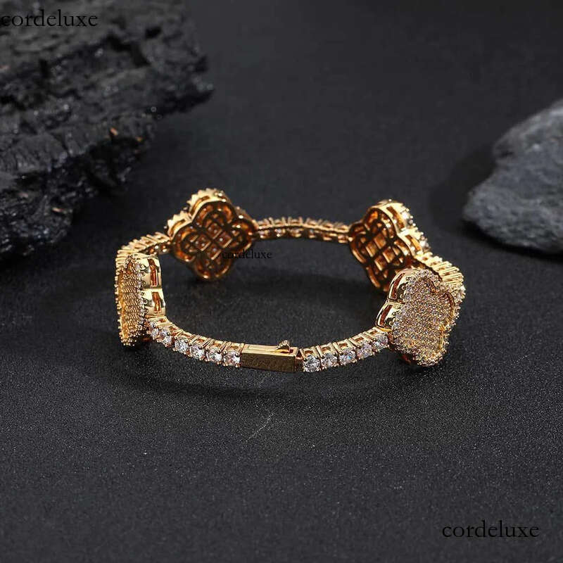 Fashion women design sier VVS Moissanite dia Ice out tennis bracelet fashion's new arrival fb