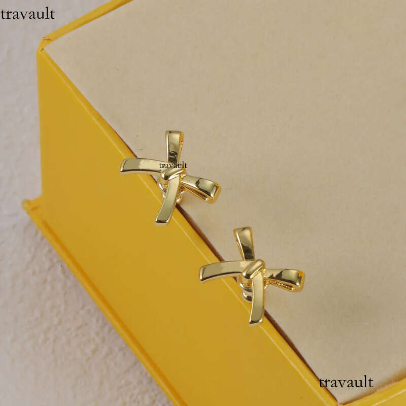 Fashion Bowknot type earrings for lady Women Party Wedding Lovers gift engagement Jewelry Bride classic