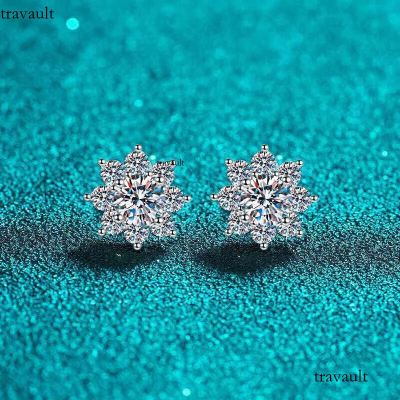 DHcollection S Sterg Sier Plated Snowflake Pt950 Gold Earring Round Cut 1-2 Carat Moissanite Women Earrings Wholesale