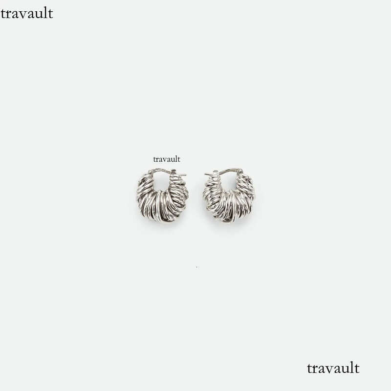 French Light Heavy Industry Advanced Loop Knitted Earrings for Women S Sier Needle Fashion Unique Charm Jewelry Trend
