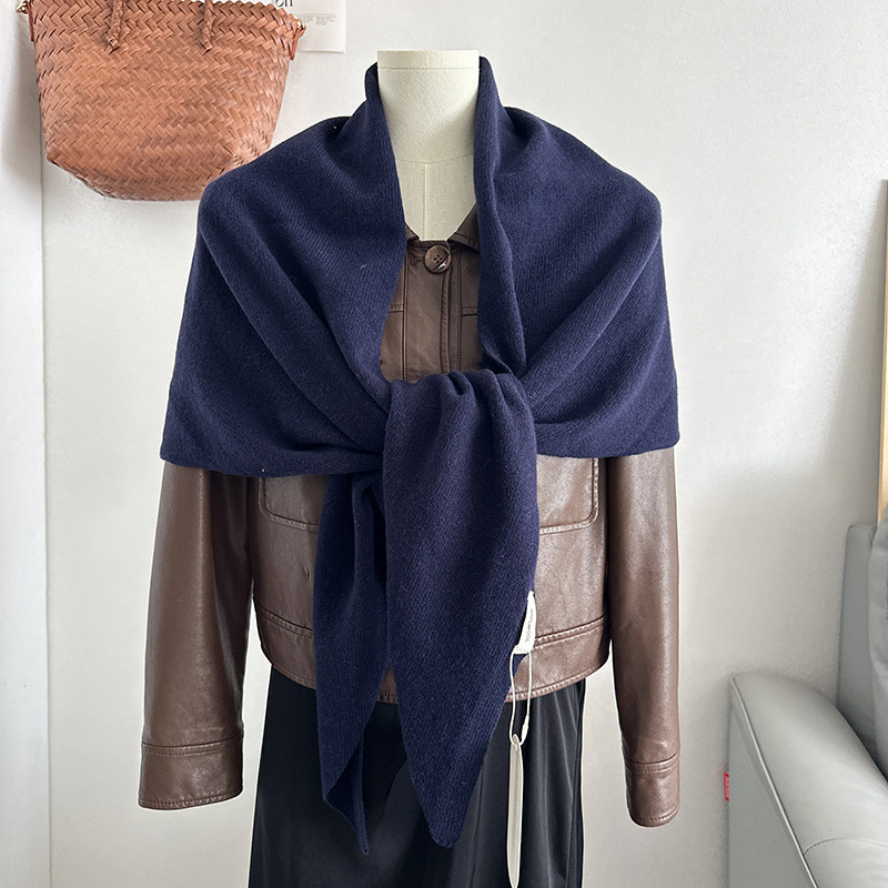Free Shipping Wool And Triangle Shawl For Autumn And Winter Warm Solid Color Simple High Sense Of Scarf Scarf 2025s hot