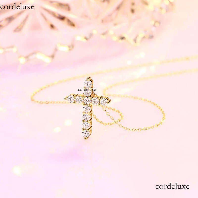 2023 New Pass Dias Tester VVS Initial Mossanite Pendant Dia Cross Fine Jewelry Necklaces Moissanite Sterling Sier c7