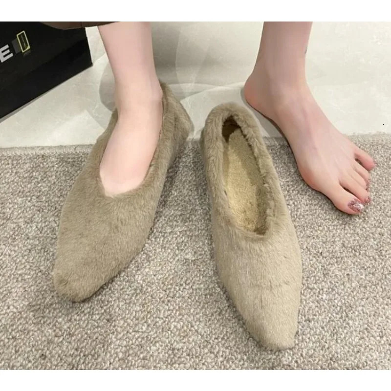 Fashion Pointed Toe Fur Ballet Flat Woman Winter Warm Plush Shallow Loafer Ladies Concise Furry Heeled Dress Shoes Zapatos Mujer 250930