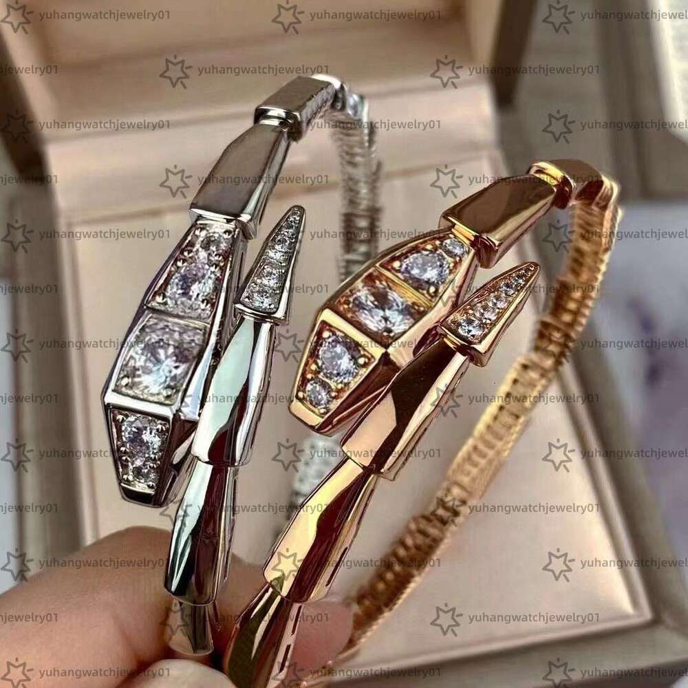Famous designer's popular snake bracelet snake shaped bracelet with full diamonds, yyp fashionable and versatile style with an open mouth bracelet