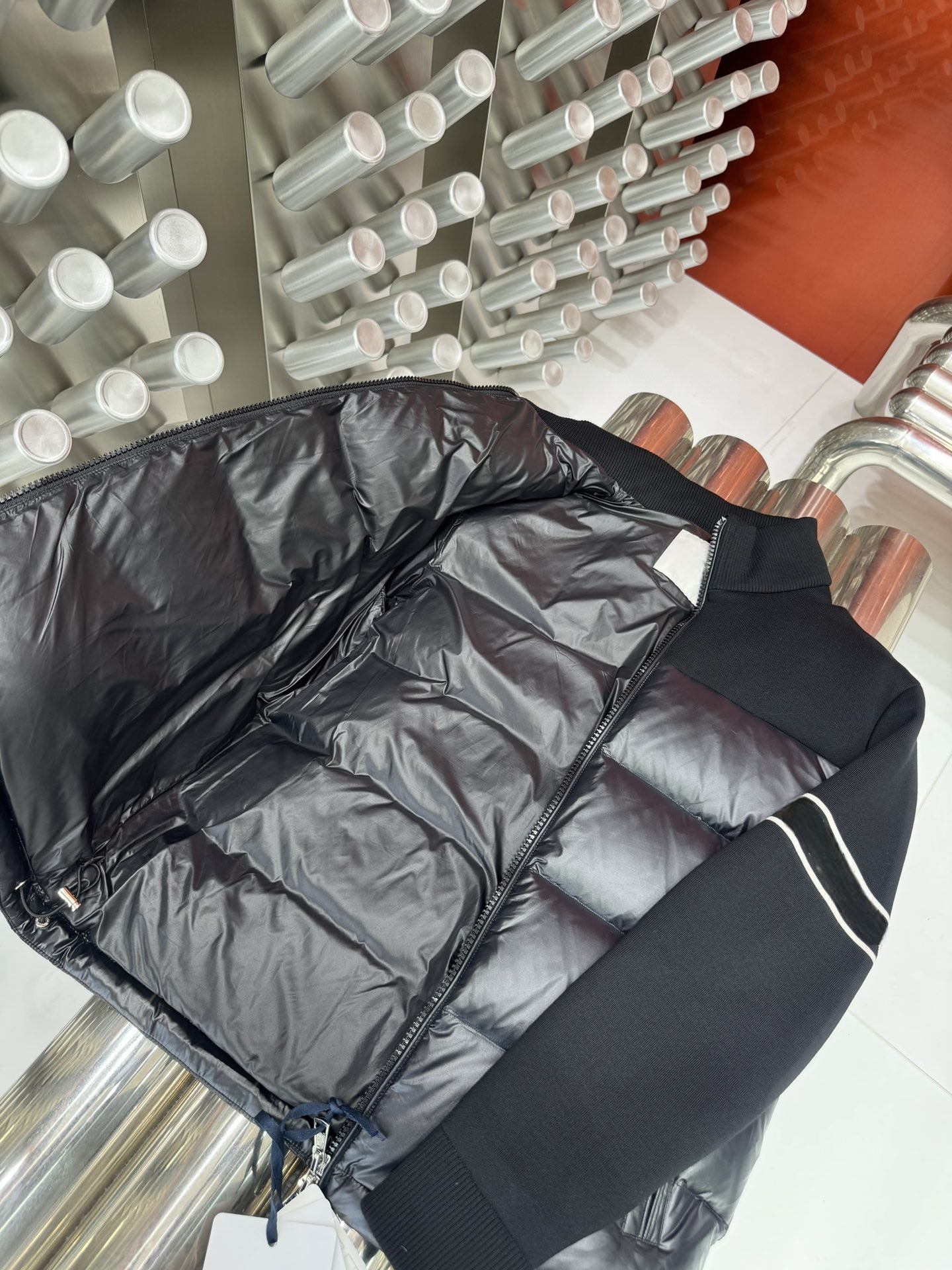 2025 autumn and winter new men's knitted down jacket, fashionable and versatile, age-reducing and slimming