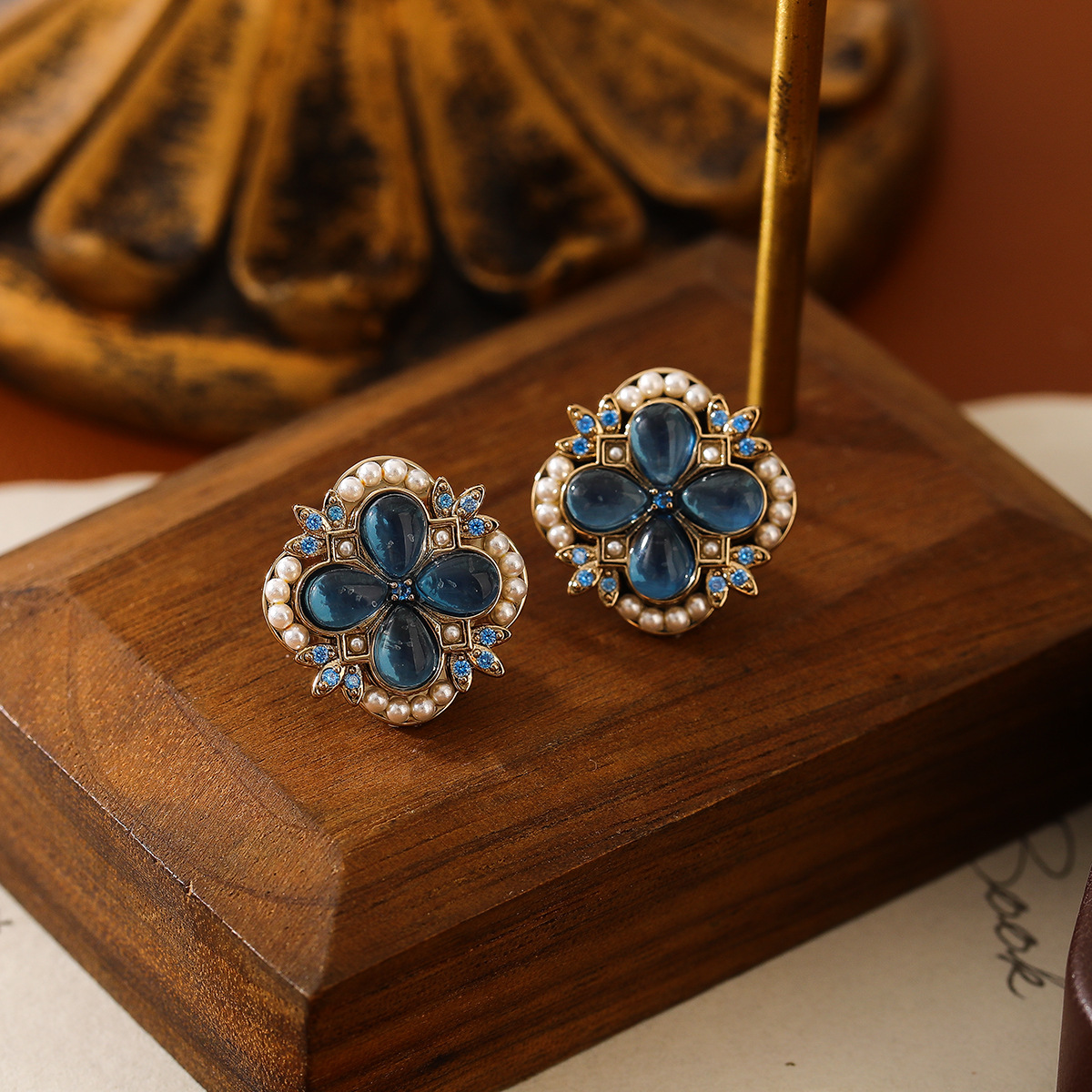 New High-End Earrings with Aquamarine Cat's Eye Stone, Niche Four-Leaf Clover Earrings, S Sier Needle for Women - view 4