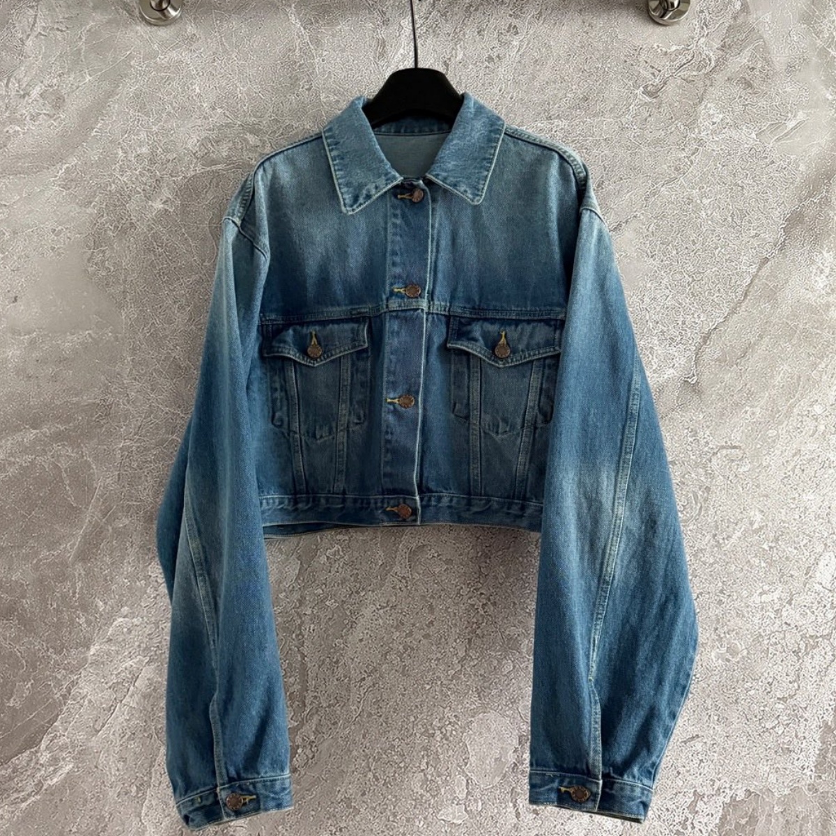 (Order by pic in opt, not by desc) Women's Men's Denim Jacket with Leather Patch - Vintage Distressed Cotton Jacket, Button-Up Trucker Style for Fall Daily Wear