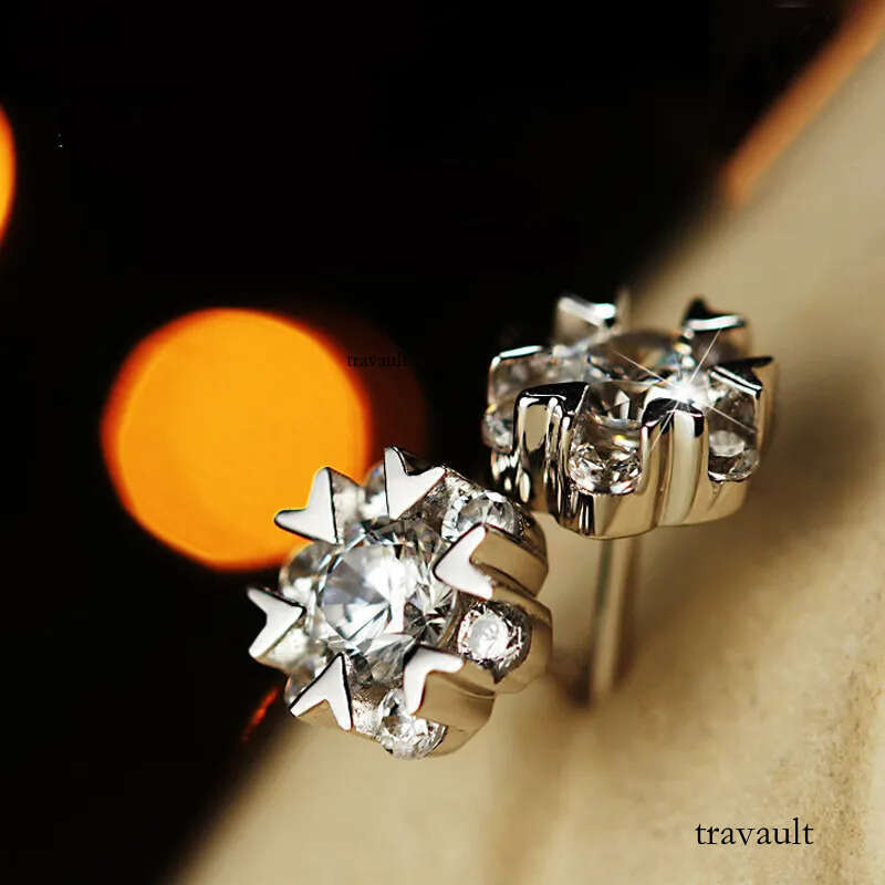 Womens Snowflake Crystal Sterling Sier Stud Designer Classic Dia Earrings Wedding Party Jewelry Christmas Gifts