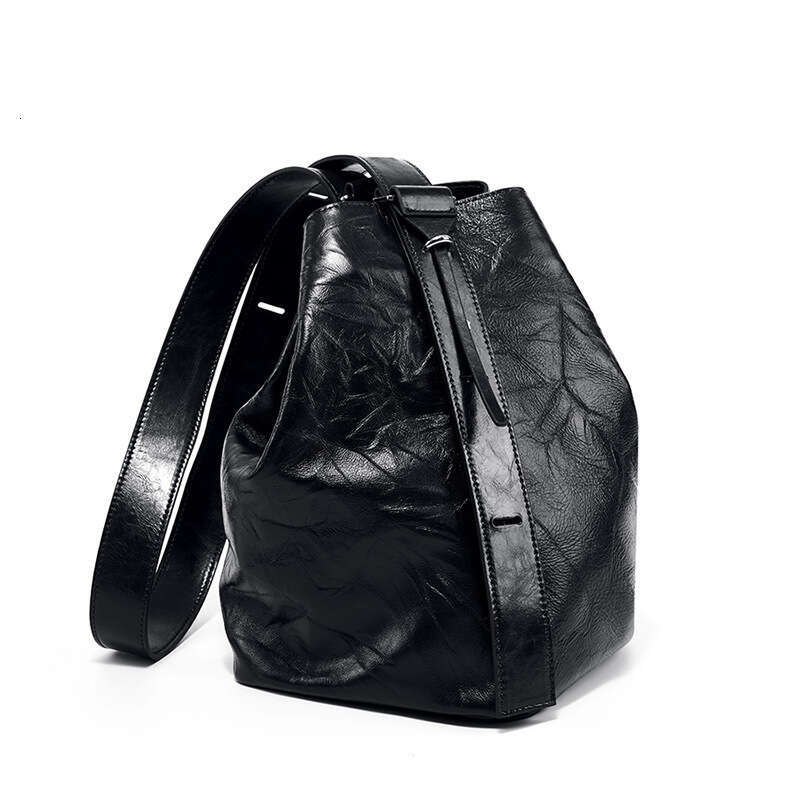 Luxury bag Lazy Comfortable Pleated Top Layer Cowhide Bucket for Women Spring Summer New High end Tote Bag Genuine Leather