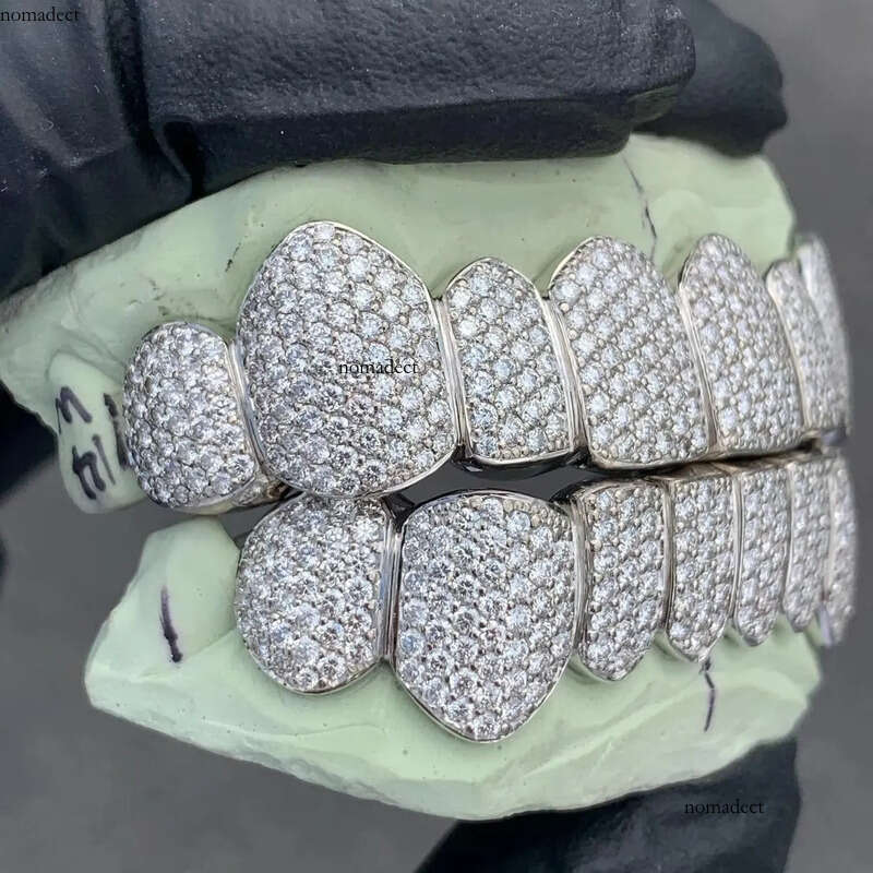 Customize Rapper Fangs Teeth Sterling Sier Iced Out Moissanite Grillz ce