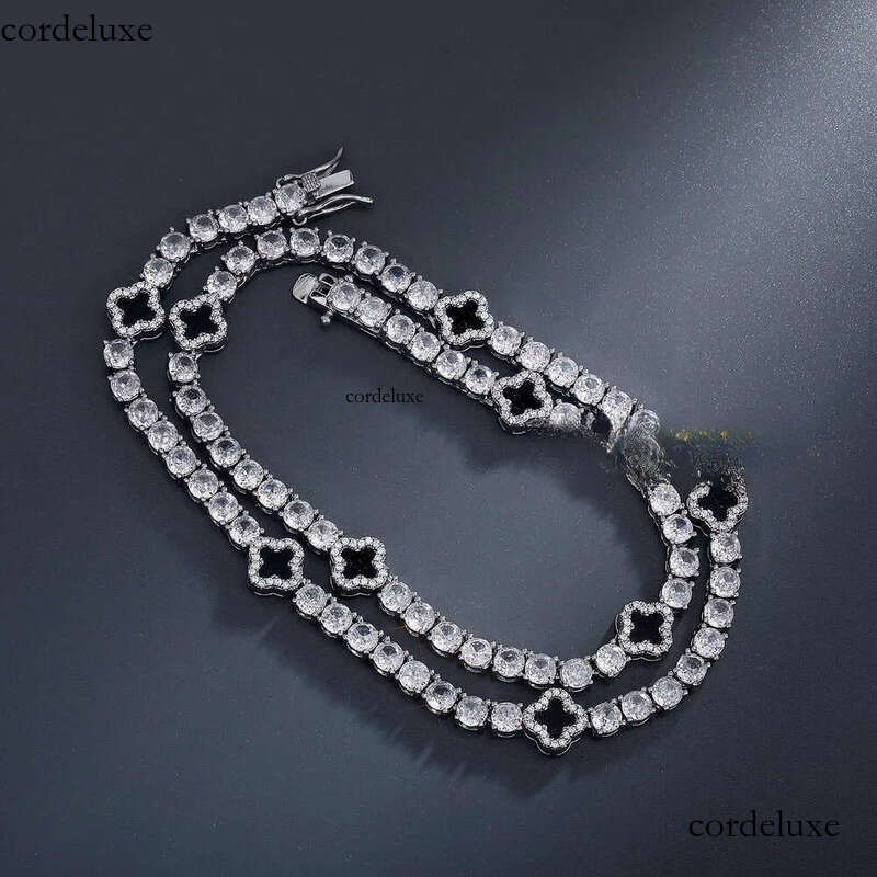 Bracelet Chain Jewelry Set Hip Hop Iced Out Four-leaf clover dia studded tennis necklace women's exquisite high-grade clavicular chain accessorie