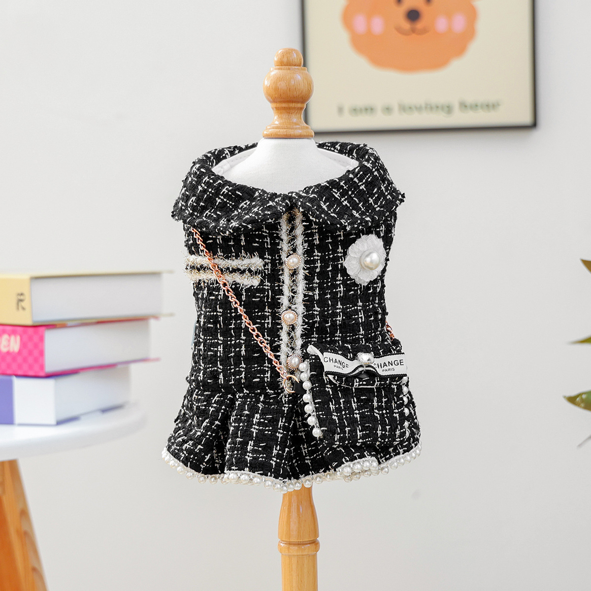 K3104 Pet dress with backpack, autumn and winter clothes for puppies and cats, can hold snacks and toys, small Chanel style imitation tweed fabric