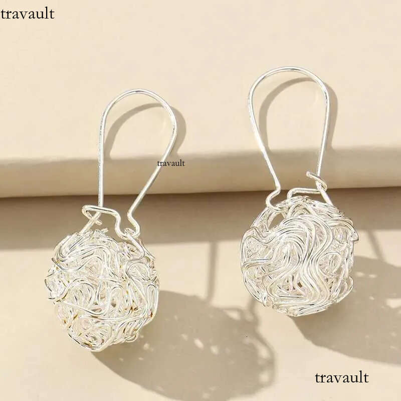 Korean Style Hollow Ball Pendant Stud Earrings for Women Vintage Party Jewelry Wholesale Sweet Friend Gift Aretes Brincos