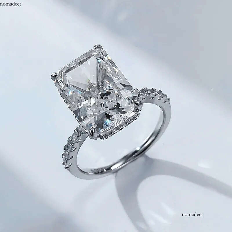 2024 Choucong Wedding Rings Elegant Jewelry Sparkling Pure 100% Sterling Sier Natural Moissanite Dia Gemstones Party Women Engagement Ring Gift 2e