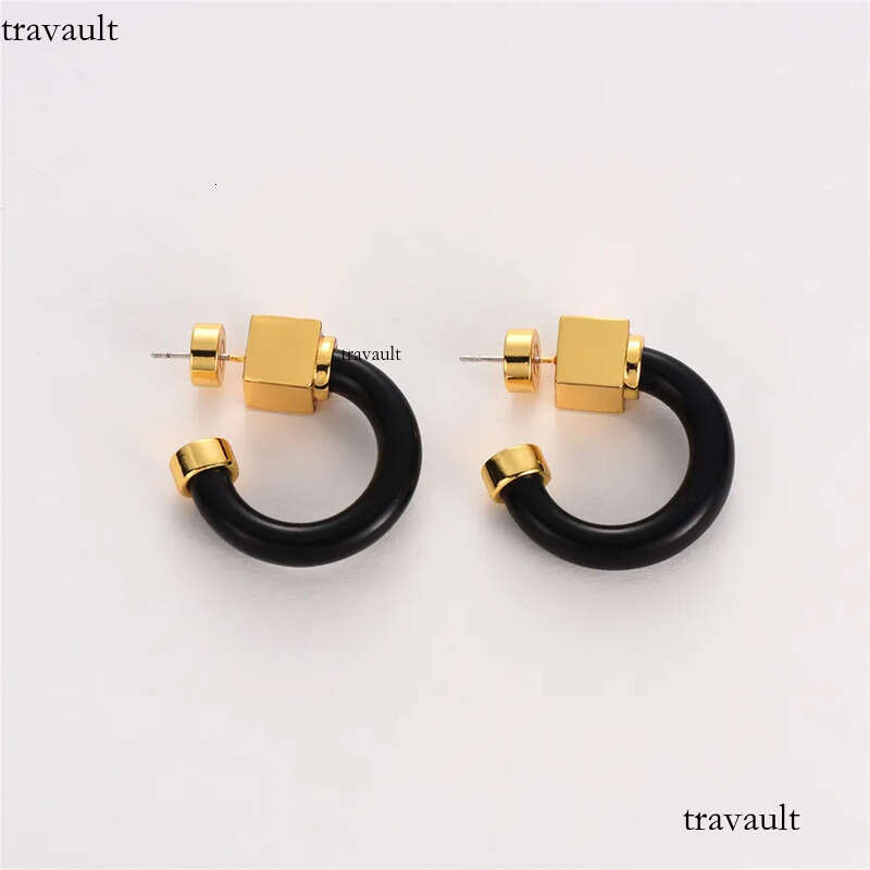 French Vintage Resin C-shaped Earrings for Women S Sier Needle Design Light High End Fashion Charm all-match Jewelry