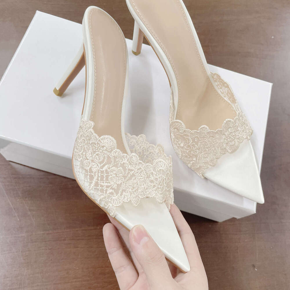 35-42 Plus Size 2025 French Style Milk Apricot Lace Designer Shoe High Heel Slippers for Women Versatile Stiletto Socialite Niche Pointed Toe One-Stra