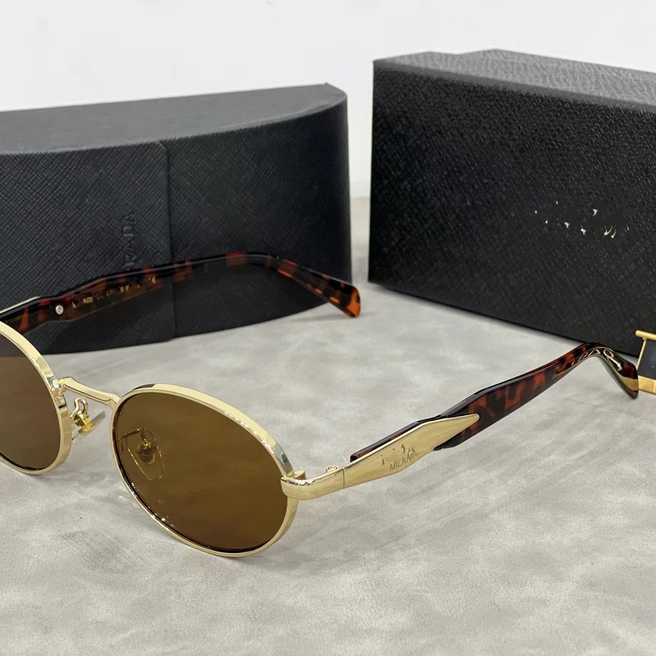 Retro Round Sunglasses for Women and Men - Fashionable Metal Frame Eyewear with UV400 Protection Y260207