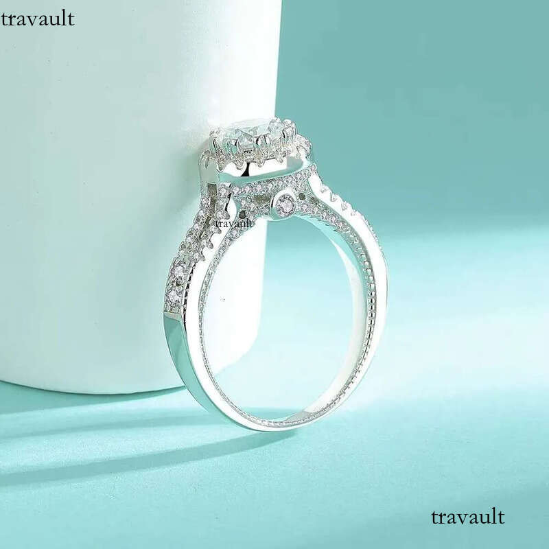 DHCollections Fashion Round Inlaid Dia 2 Cs Moissanite S Sterg Sier Wedding Proposal Gift Ring
