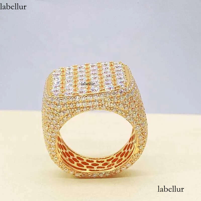 Hip Hop Ring Shining Bling Sterling Sier 14K Gold Plated Iced Out Jewelry VVS Moissanite Dia Pinky Rings cb