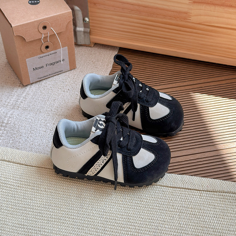 Autumn New Designer Luxury Shoes Casual Style Sports Shoes Fashionable Lightweight Breathable Designer German Style Training Shoes Running Shoes